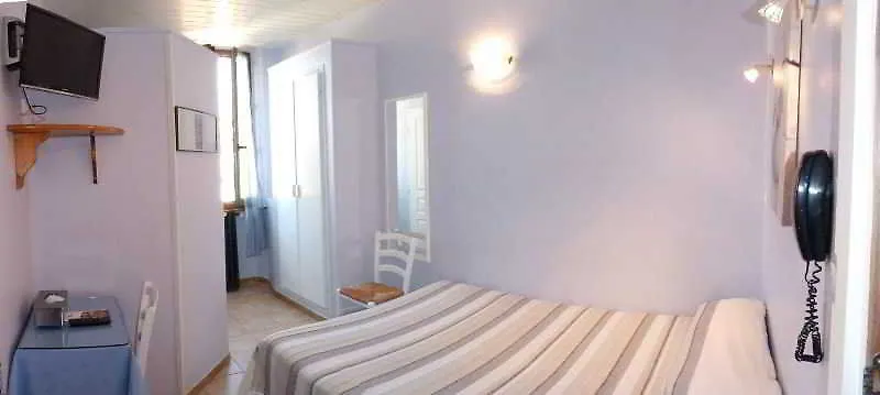 Hôtel Du Soleil Hyères 2*,  Frankrijk